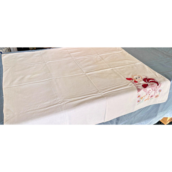 Vintage 1940s-50 SUNSHINE ROOSTER Hand-Embriodered Appliqué Tablecloth 36"x 34" - Picture 4 of 10